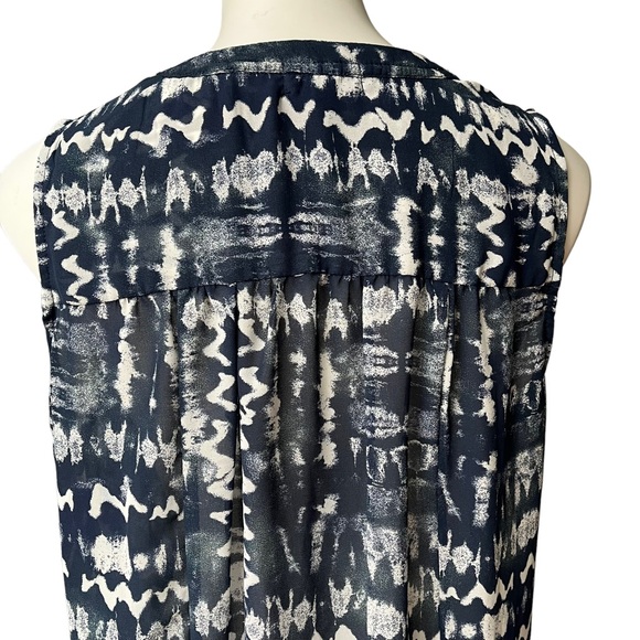 Artesia V-Neck Sleeveless Tie Front Top, Sz L - Picture 6 of 12